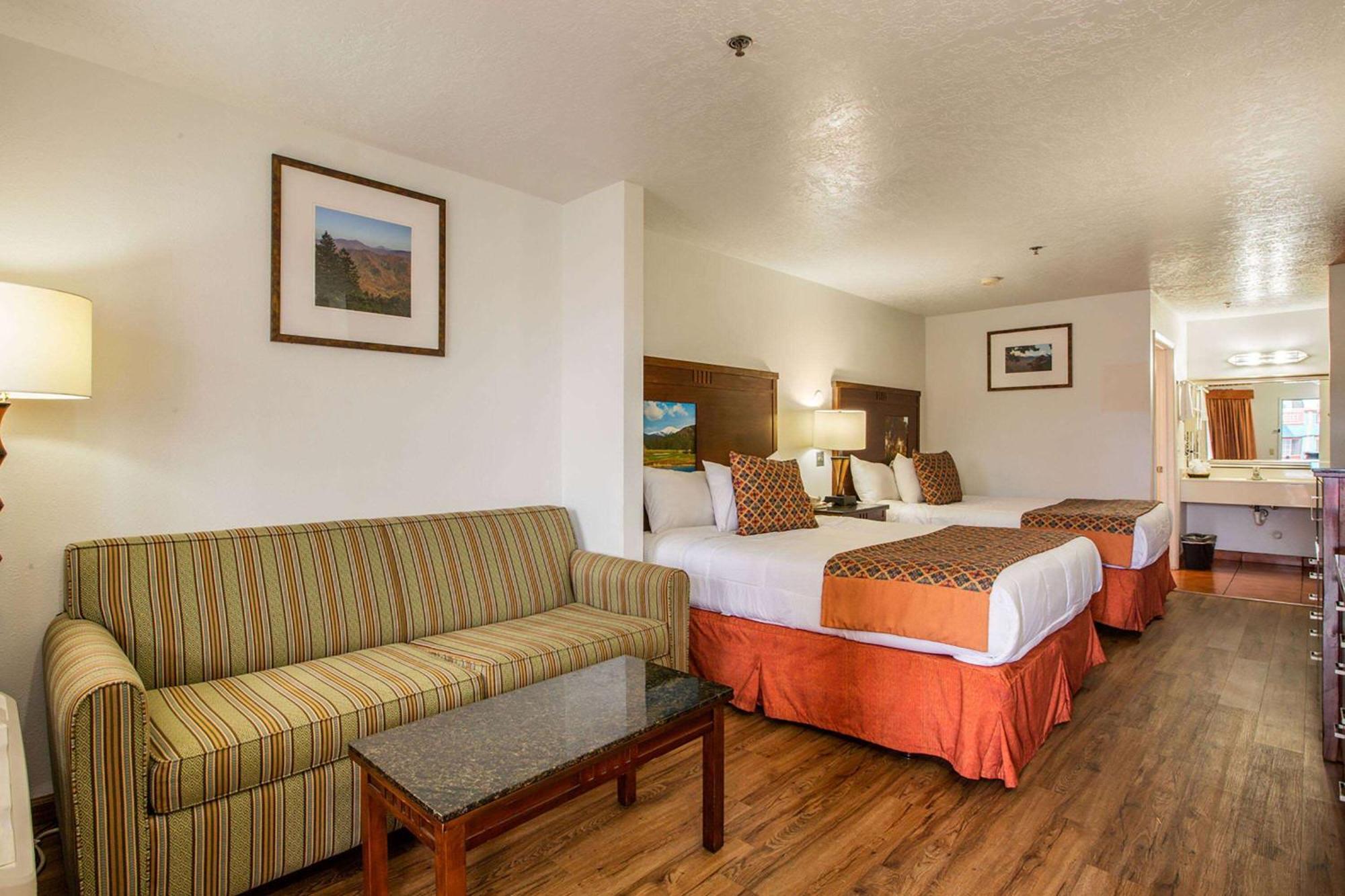 Sandia Peak Inn Old Town Abq, A Howard Johnson By Wyndham Альбукерке Экстерьер фото