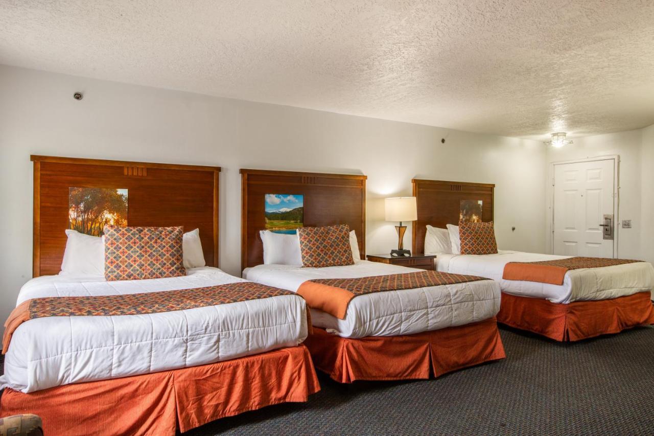 Sandia Peak Inn Old Town Abq, A Howard Johnson By Wyndham Альбукерке Экстерьер фото
